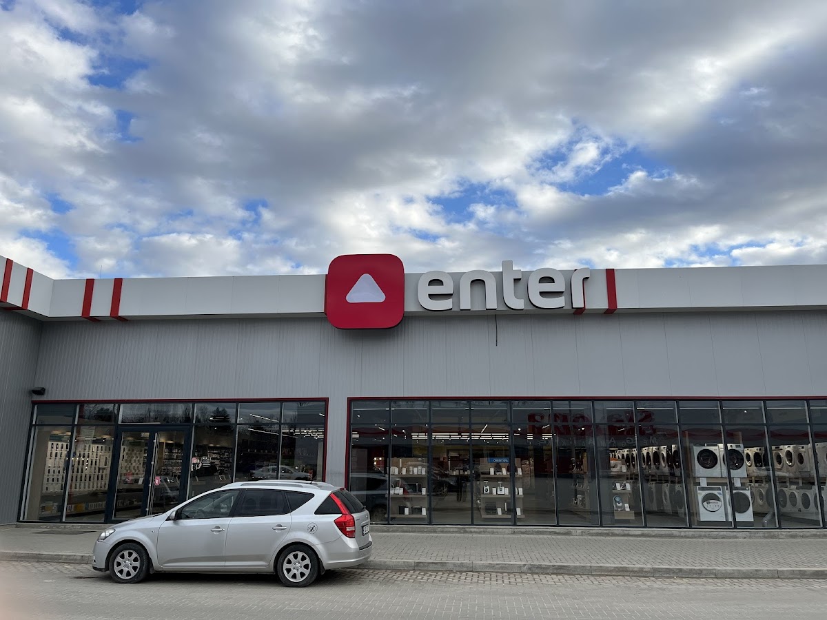 Enter Ungheni
