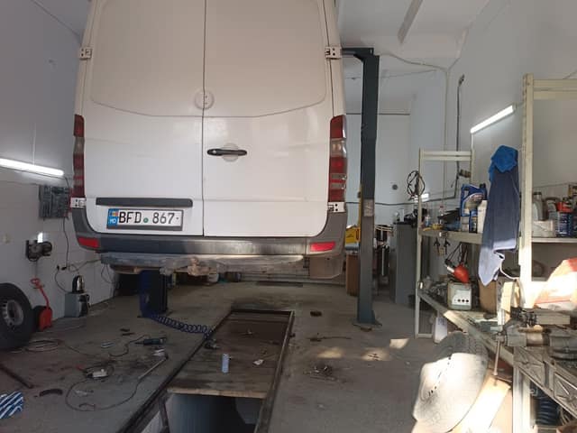 Garage