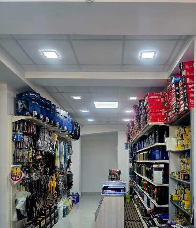 Magazin Piese Auto Vivacar Plus фото 2
