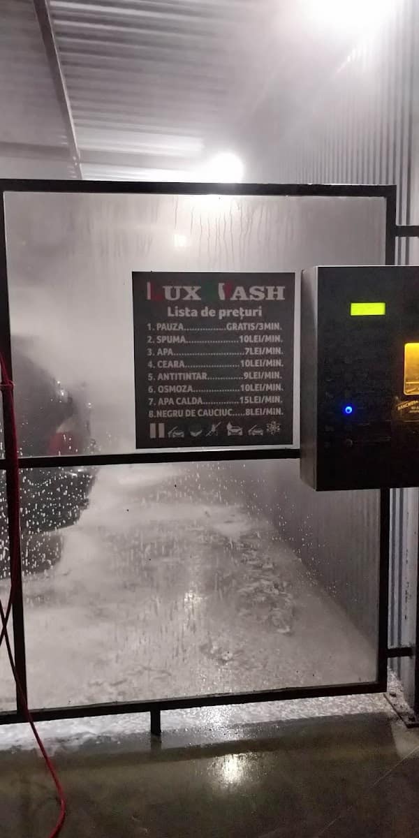 LUX CAR WASH фото 3