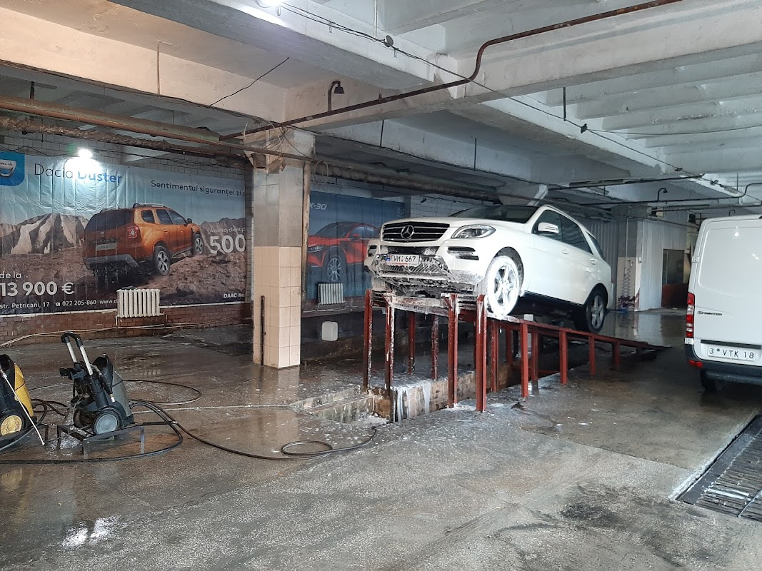 S.C. "Auto Car Wash Group" S.R.L.