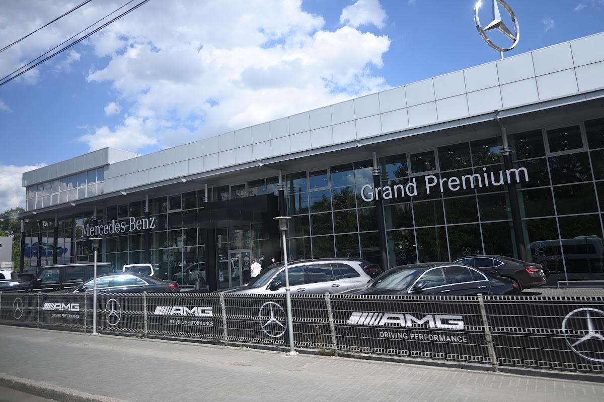 Grand Premium Mercedes-Benz
