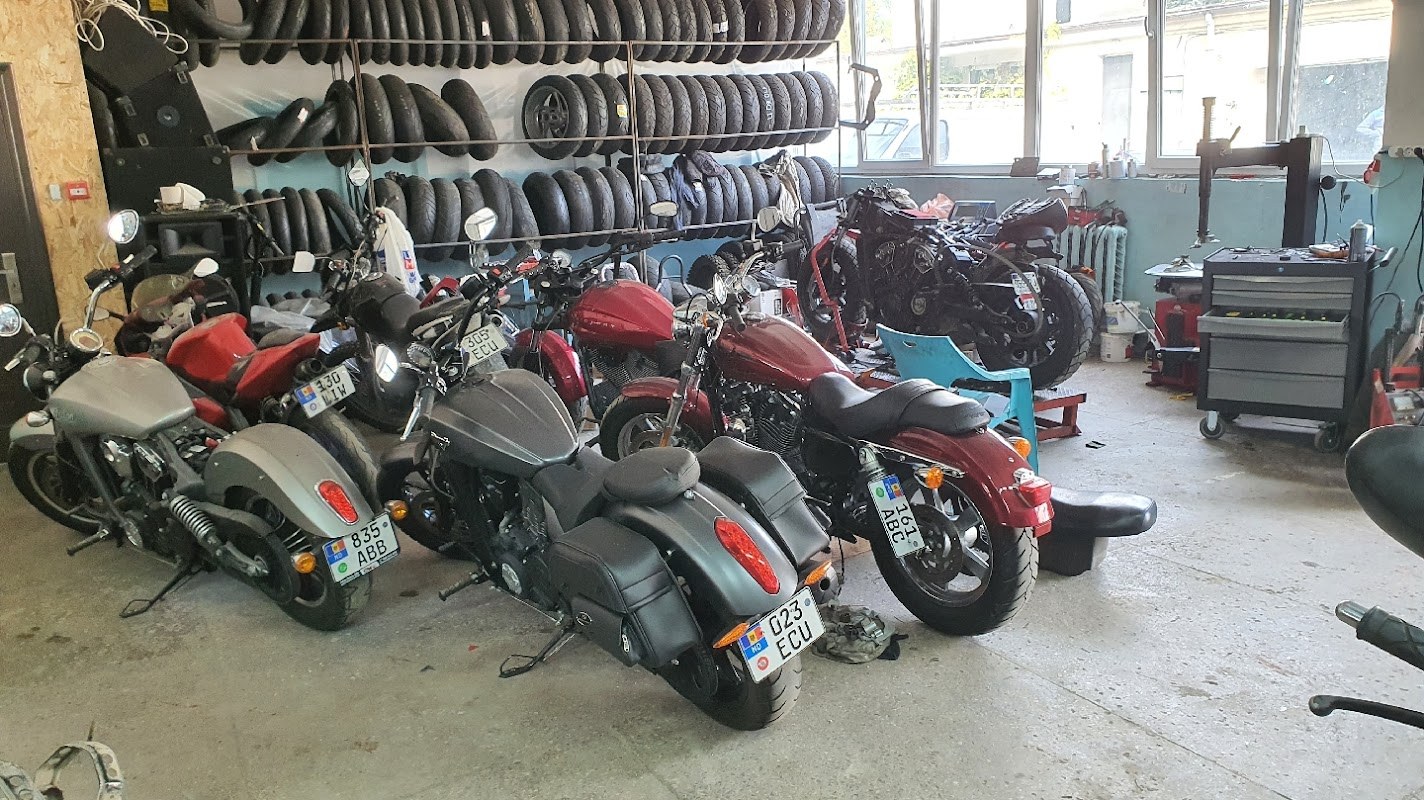 Vulcanizare Schimb si Balansare Anvelope Auto / Moto